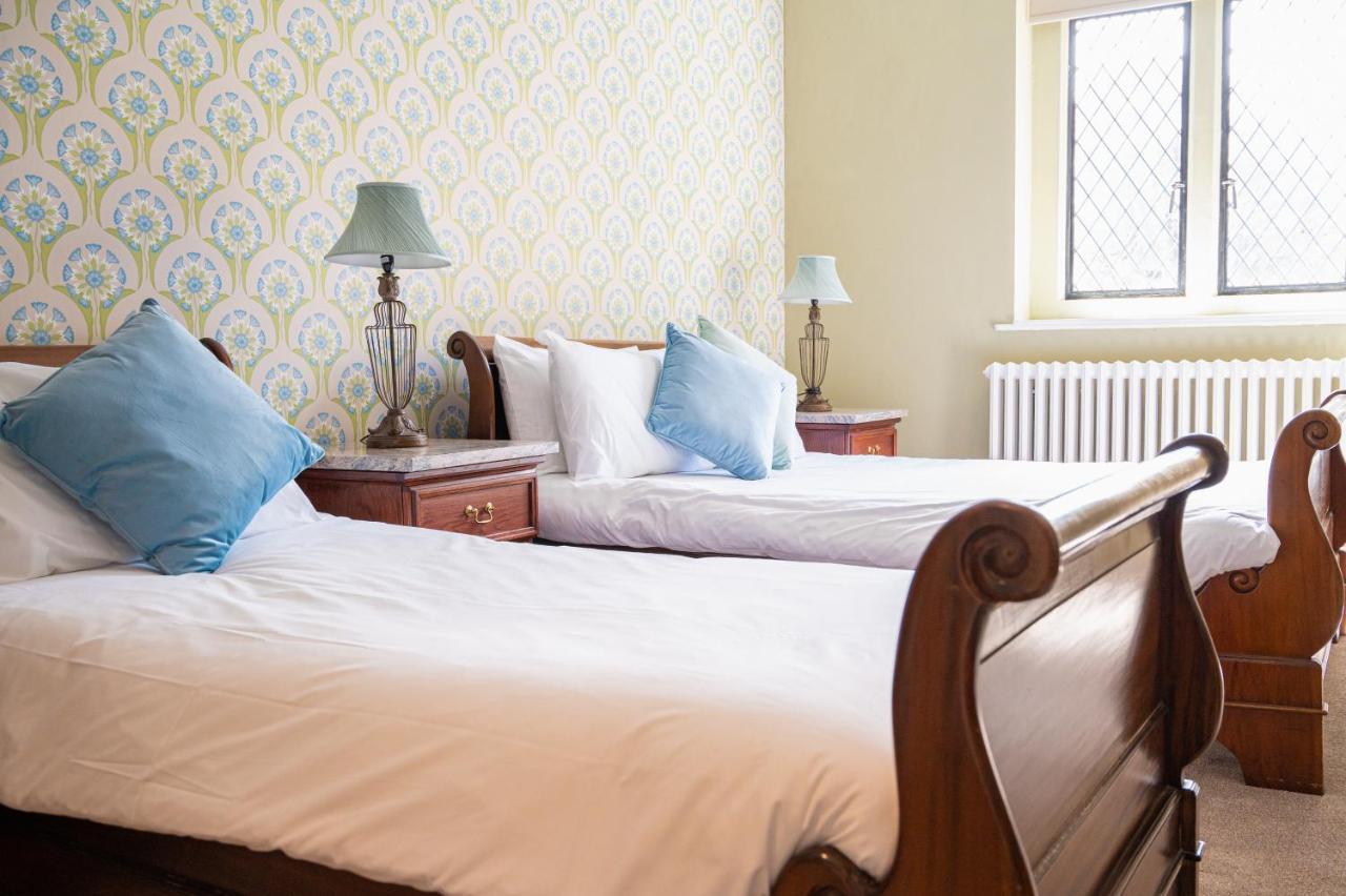 Hotel Miskin Manor