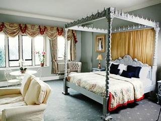 Hotel Miskin Manor 4*