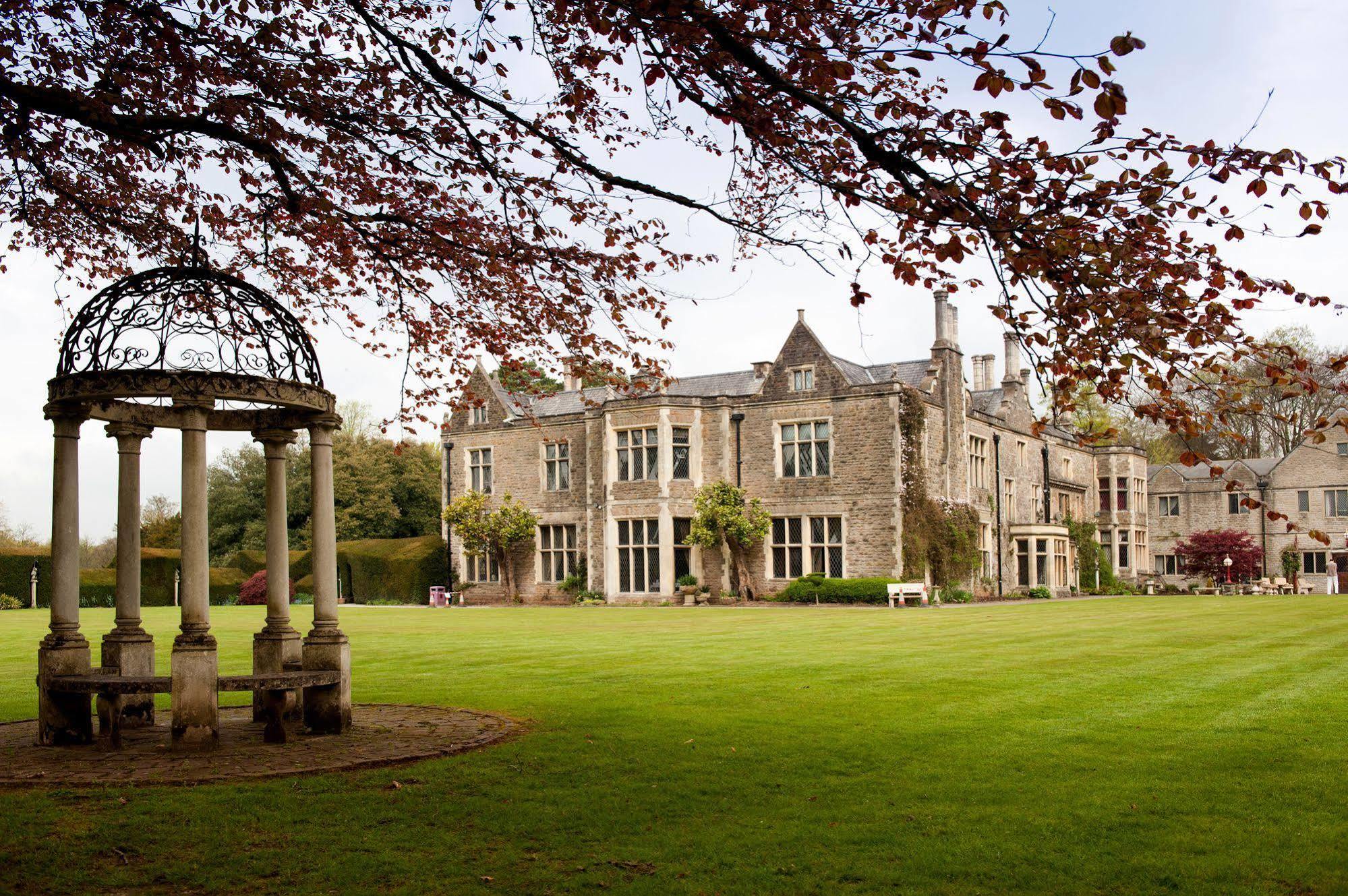 Miskin Manor Hotel