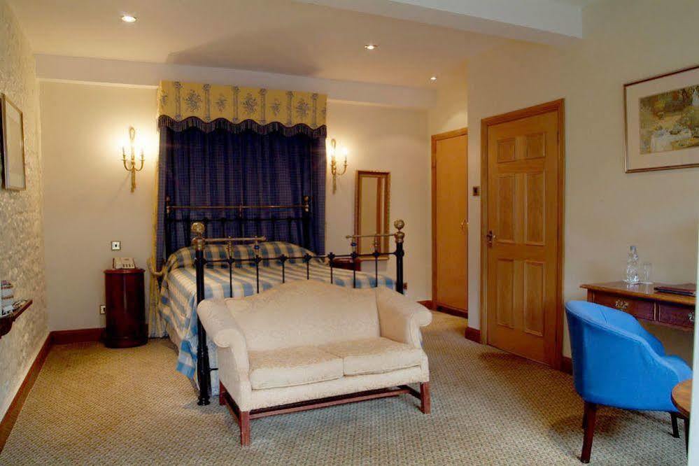 Hotel Miskin Manor