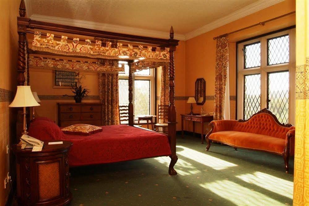 Hotel Miskin Manor 4*