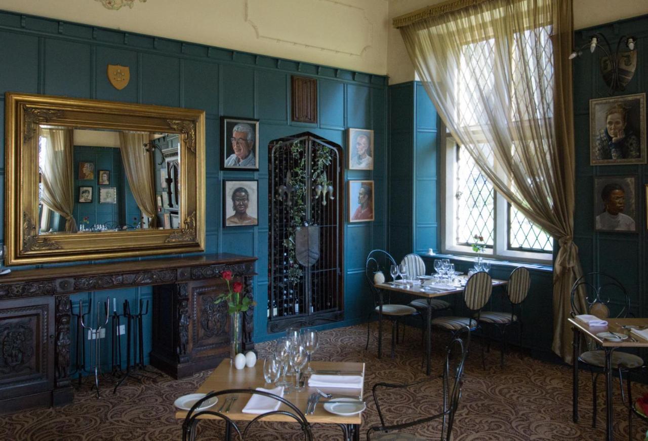 Hotel Miskin Manor